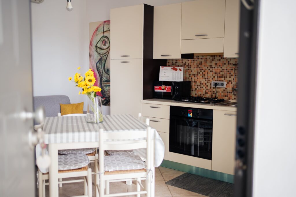 cucina privata, casa vacanza cagliari