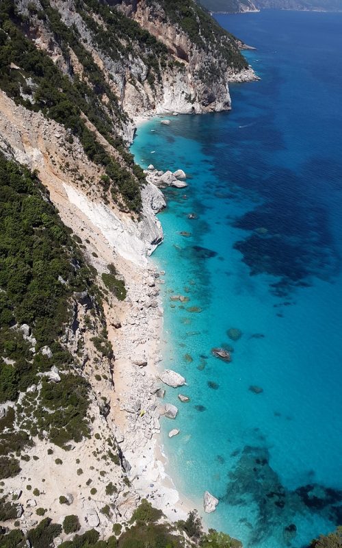 sardinia-2277631_1280